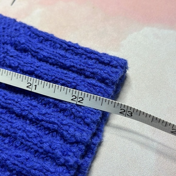 H&m blue crewneck sweater three-quarter length sleeves zips in back size small - Picture 9 of 9